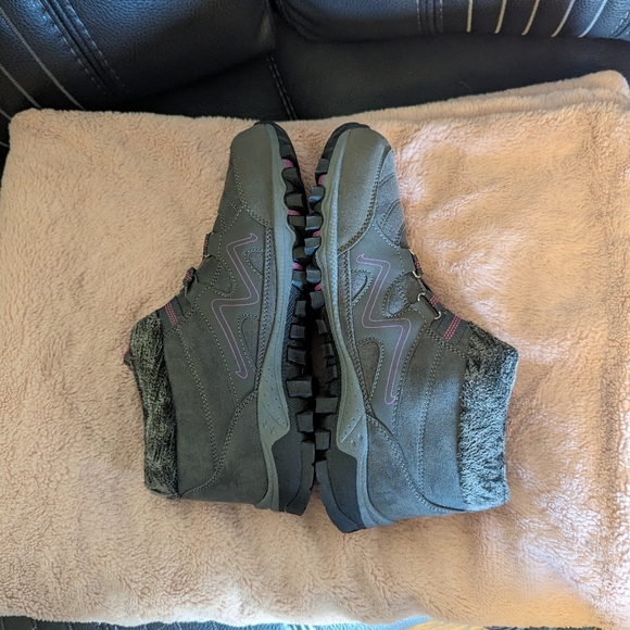 Fur Booties/Sneakers - Picture 4 of 6